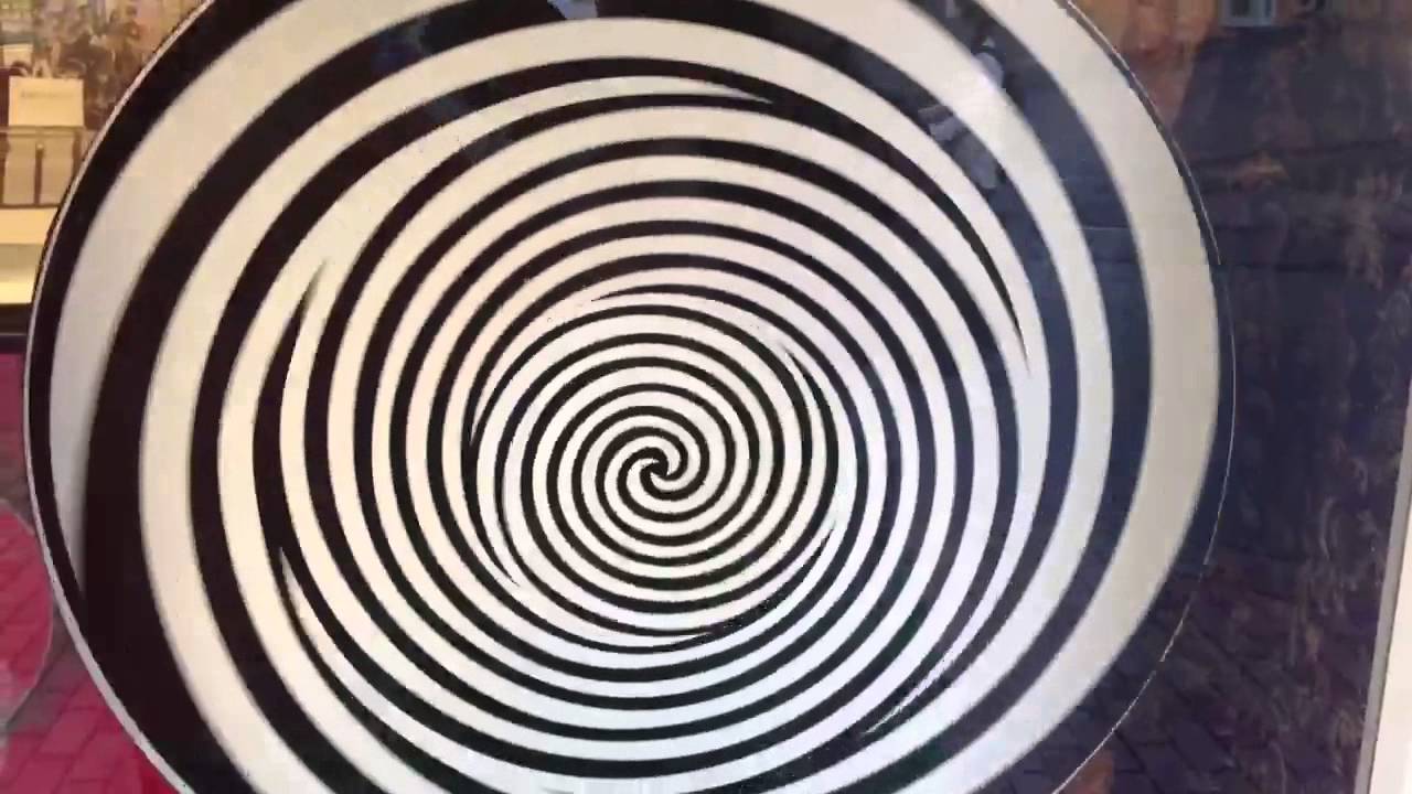 Swirly spin slot